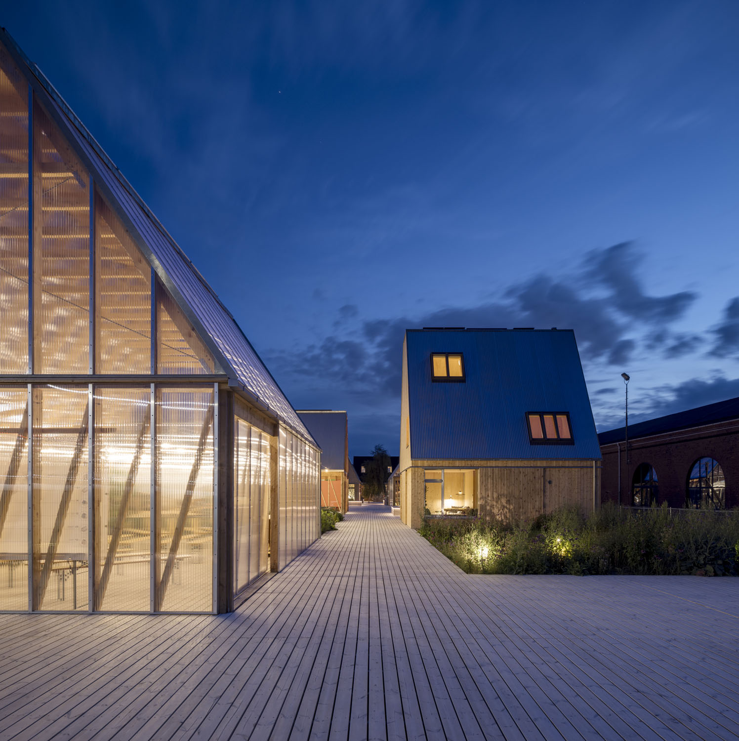 6612310 Living Places Photo Adam Mork 465 H